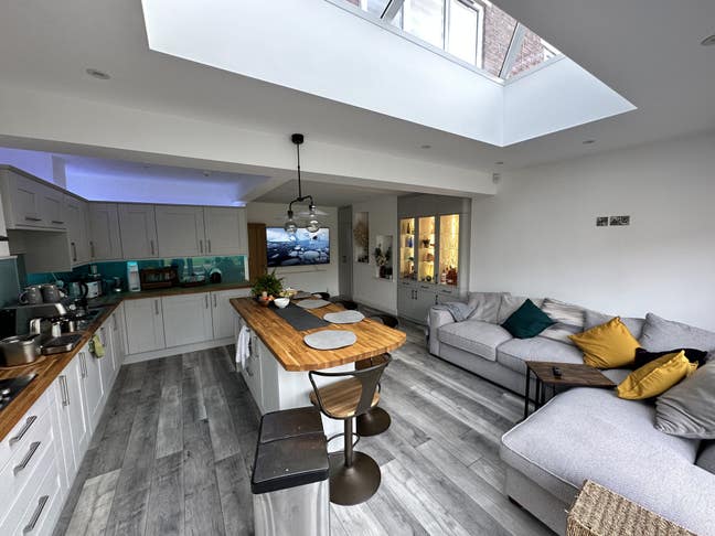 Double bedroom available in Eastwood Main Photo