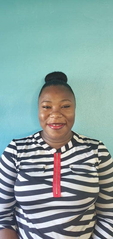 Professional Female seeks a double room or studio Main Photo