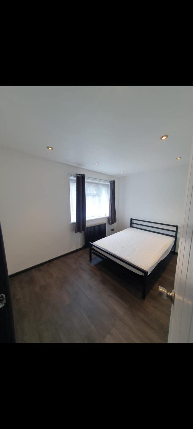 Double room to rent, bills included  Main Photo