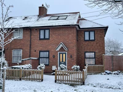 Double bedroom with en-suite, Beautiful house Main Photo