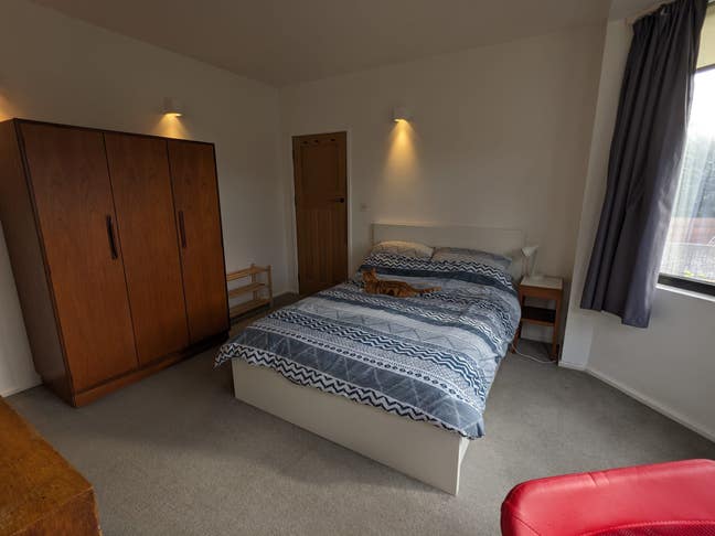  Large Double room in Bruce Grove.  Main Photo