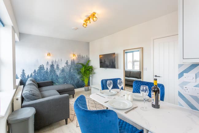 3 Bedroom Student Flat- Beeston Main Photo