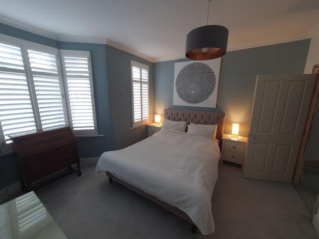 Double Room on Sunnyside Road Main Photo