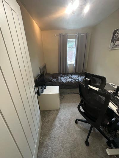 Single room close to station  Main Photo