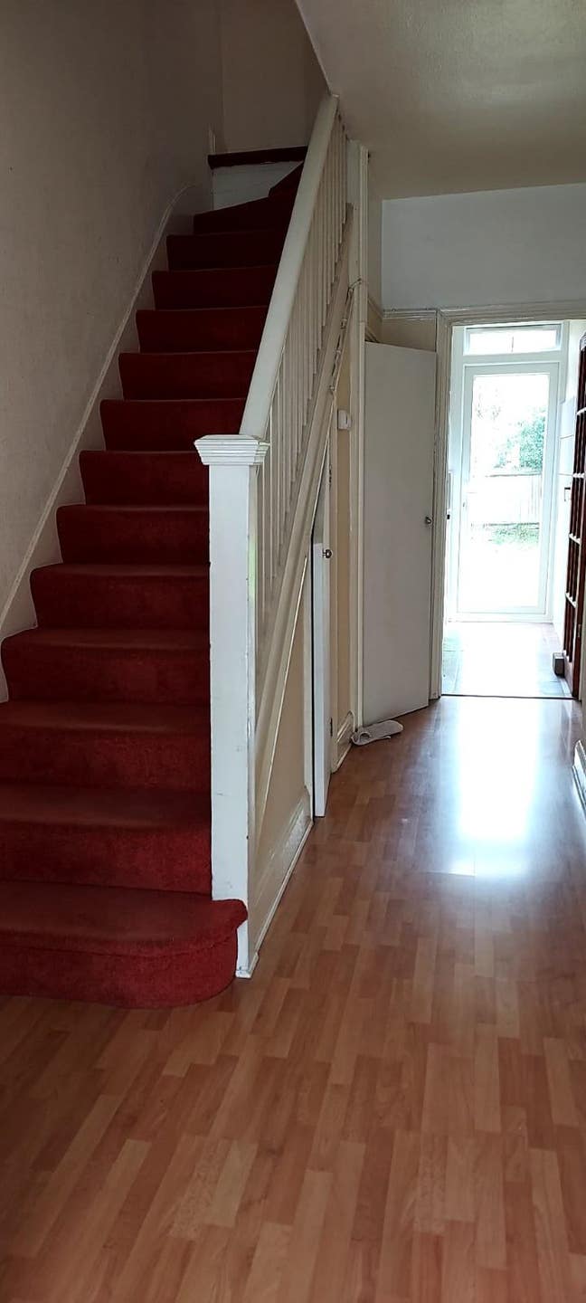 Super double bedroom, convenient and quiet street Main Photo