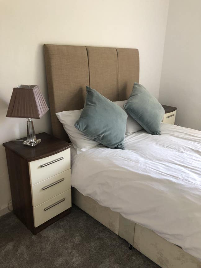 Freshly Decorated one bedroom available -  Main Photo