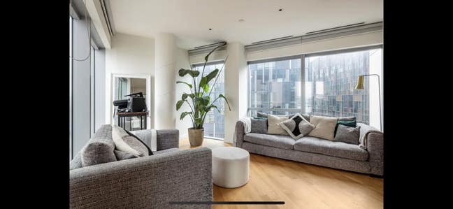 SHORT LET - En-suite room 3 mins from Jubilee line Main Photo