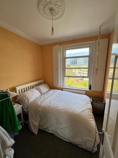  Small Double Summer Sublet in Highbury  Main Photo