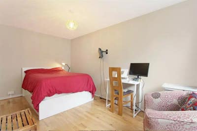 Double Room with Patio in Two Bedroom Flat  Main Photo