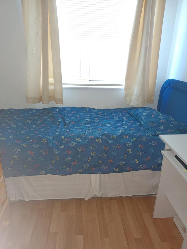 Single bed room  Main Photo