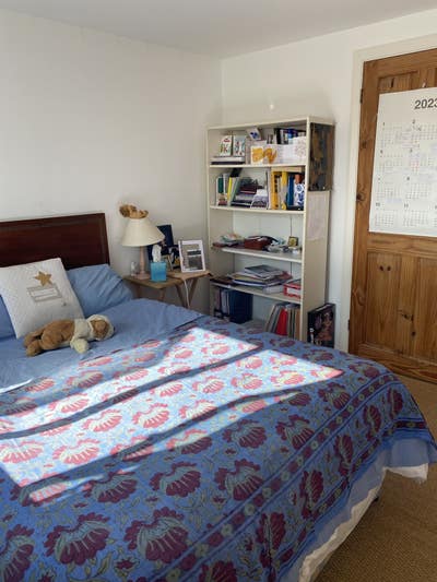 Lovely top floor room , roof terrace,  shower room Main Photo