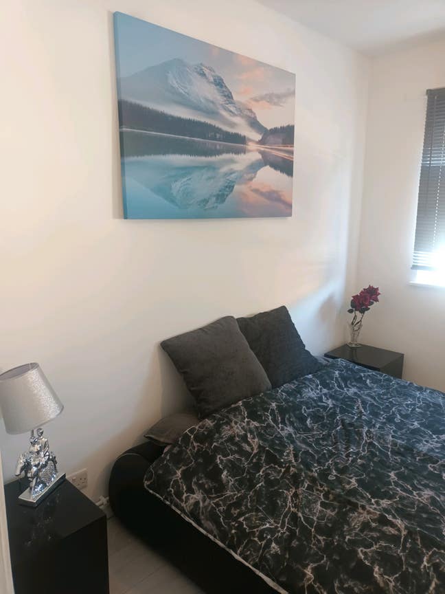 Double room to rent close to sutton station  Main Photo