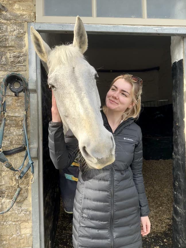 Seeking one bedroom/self contained accommodation  Main Photo