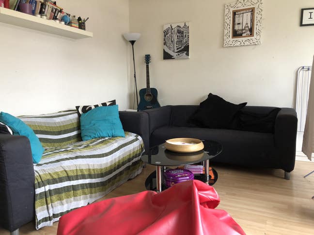 Great Rooms 5 mintues to Clapham north station Main Photo