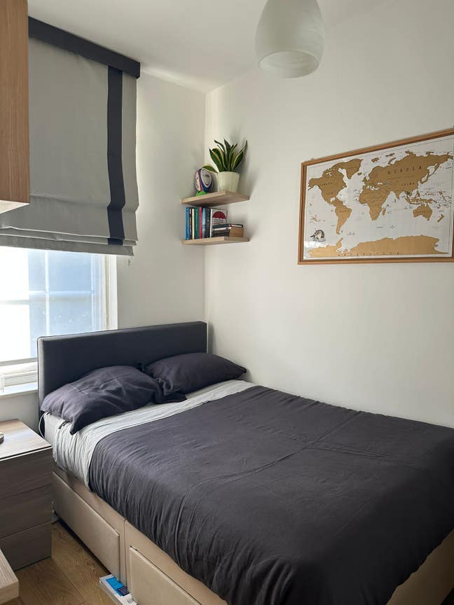 Furnished Comfort Room - Islington  Main Photo