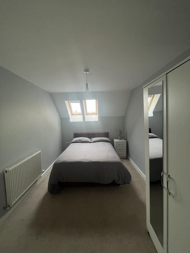 Double bedrooms in shared house Main Photo