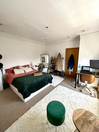Large Double Room Kentish Town - Tube 5 mins walk Main Photo