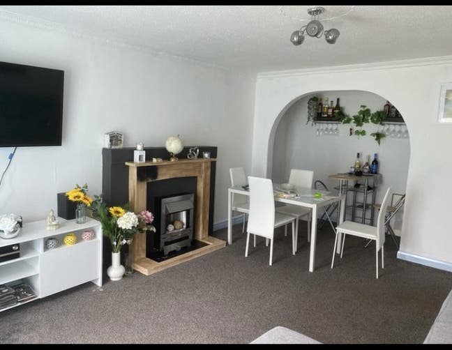 One bedroom  Main Photo