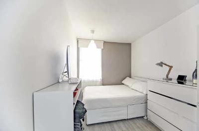 Clean bright room avail from July, Peckham Main Photo