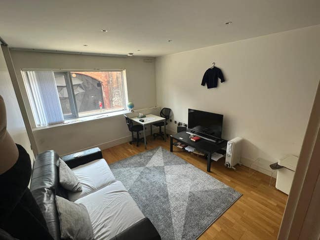 1 Bed Apartment Available Main Photo