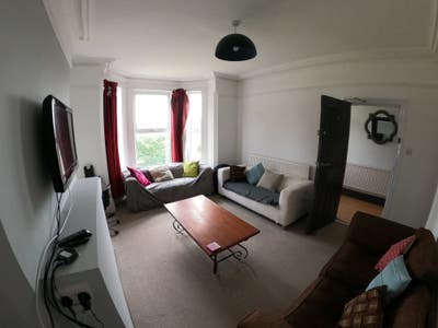 Three rooms available Nottingham Main Photo