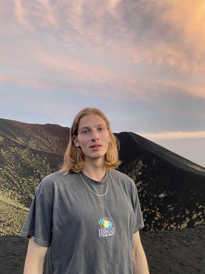 27M | Returning to London | Flexible on location Main Photo