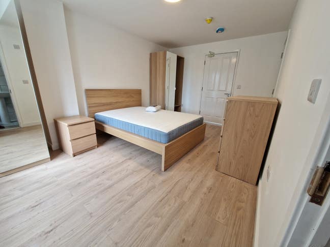 Brand New 1-Bed Apartment - BILLS INC. Main Photo