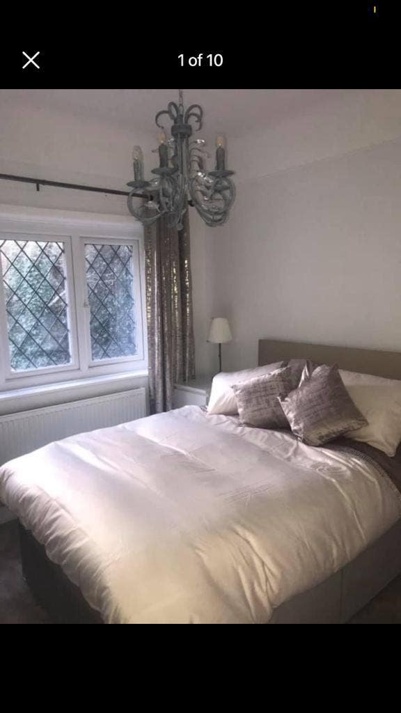 A double room in Eastclff, Bournemouth  Main Photo