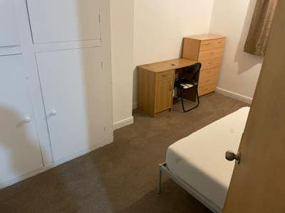 Value for money : double for employed person  Main Photo