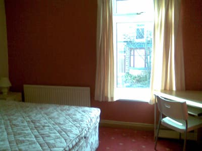 Nice Double Room to Rent in Crookes &pound;450 Pcm Main Photo