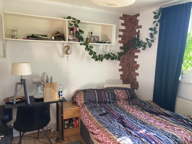 Spacious double room for a sigle occupancy  Main Photo