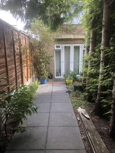 One Bed Annexe - Frimley  Main Photo