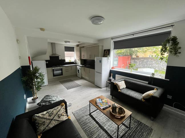 ✨🏠 Excellent 4 Bed Houseshare 💫🏠 Main Photo