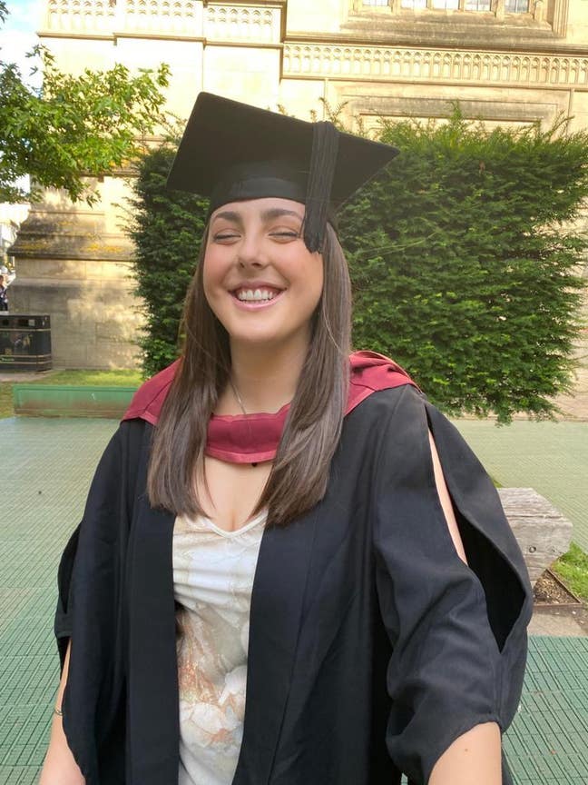 Looking for a friendly houseshare/ buddy up  Main Photo