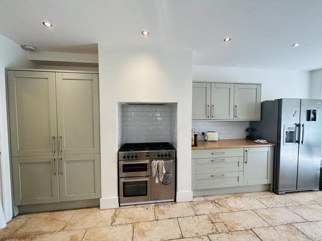 Gorgeous 5 Bed Victorian House - All Bills Incl Main Photo