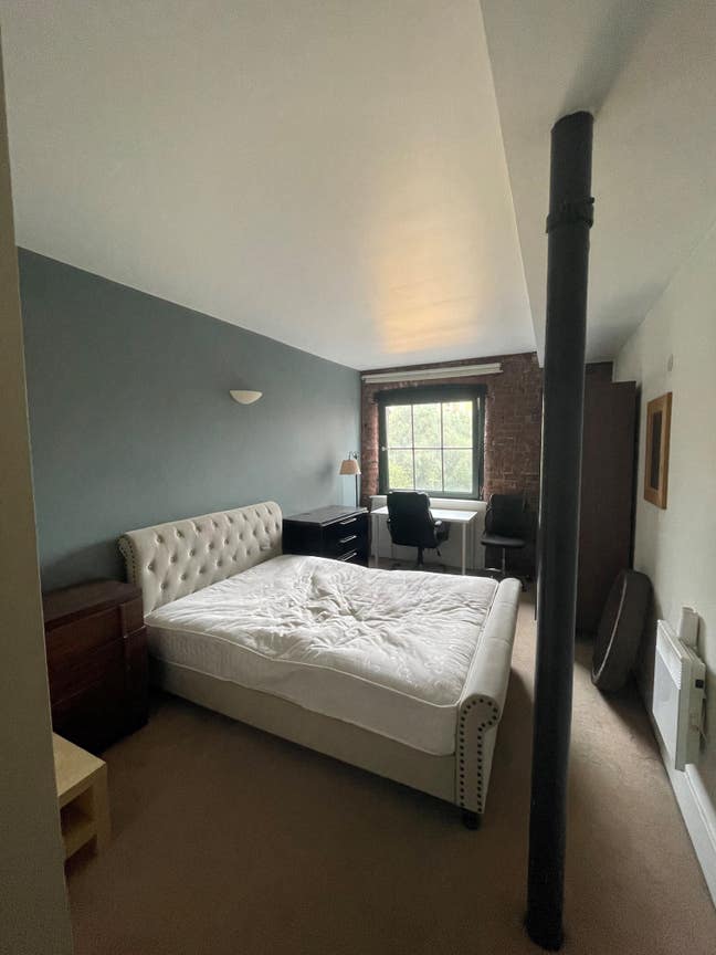 Friendly flat near Oxford Road - En Suite Room Main Photo