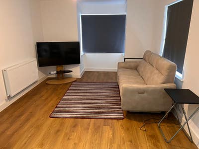 1 Bed Ground Floor Flat available for Rent Main Photo