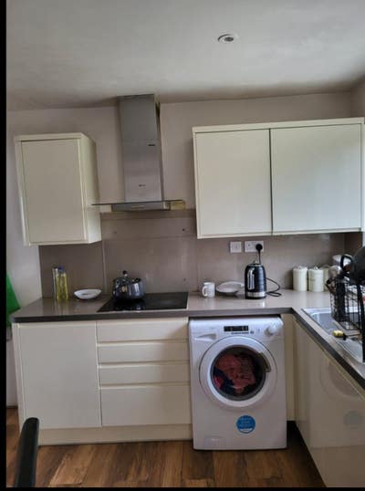 Room for rent  Main Photo