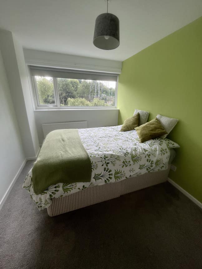 Double room available, close to AZ/hospital/town Main Photo
