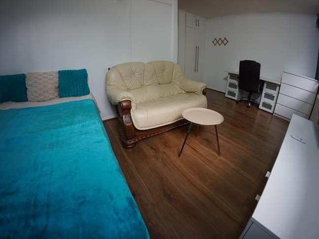 Super room for couples - Just like photos Main Photo