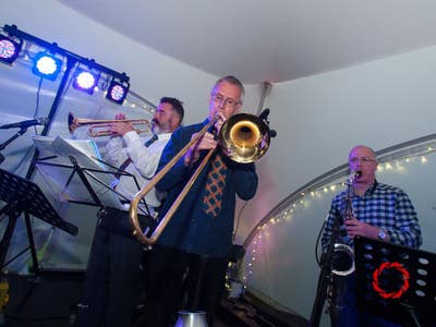 willing to share w. professionals if necessary Main Photo