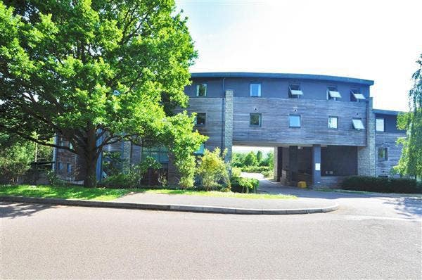 2 bed apartment to rent - Sandling Park, Maidstone Main Photo