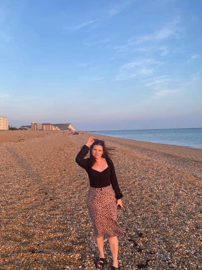 I’m 29 years old from London. I’ve been l... Main Photo