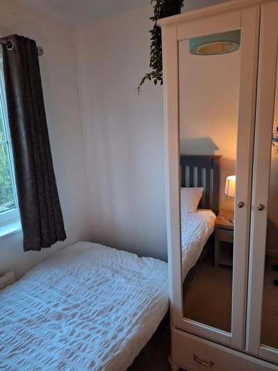Furnished Singal Room in Wigmore. Only one room le Main Photo