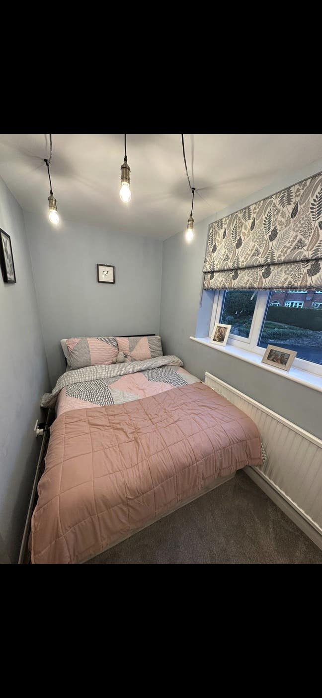 Large double room available  Main Photo