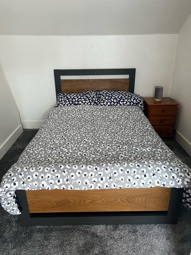 Double sized room in Yeovil Town Main Photo