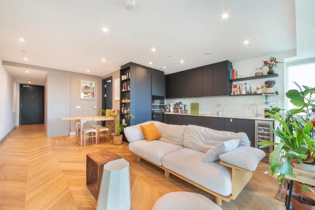 Double Bedroom in Modern Riverside Flat – Woolwich Main Photo