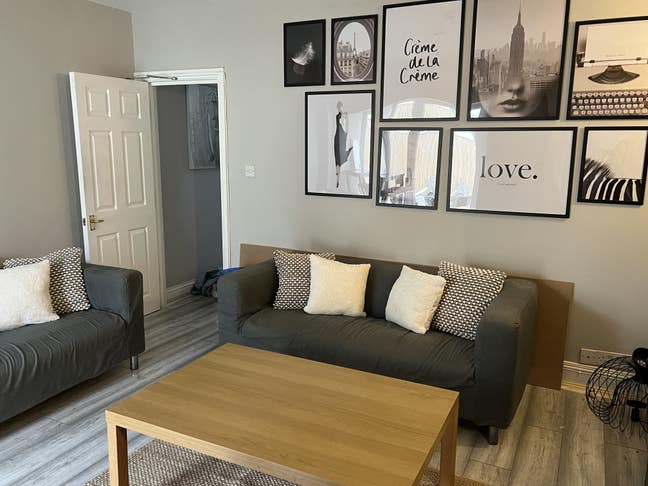 Lovely Single Room * All Bills Inc. Main Photo