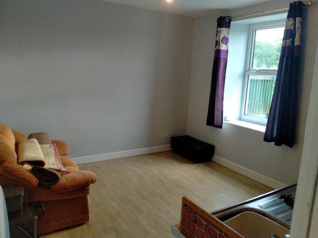 Great 1 Bedroom Flat  Main Photo