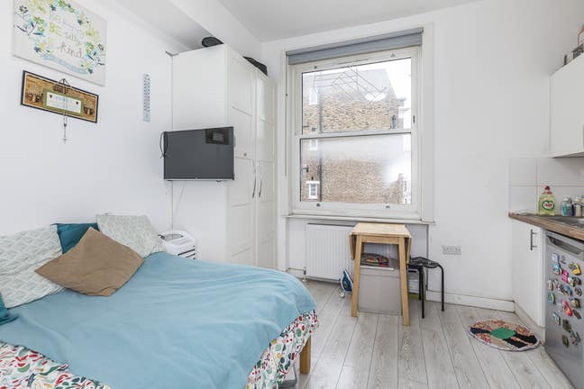 Earl's Court Studio Flat - Bills Included Main Photo